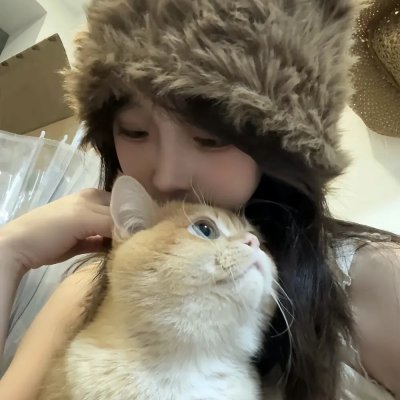 推手推车的男人